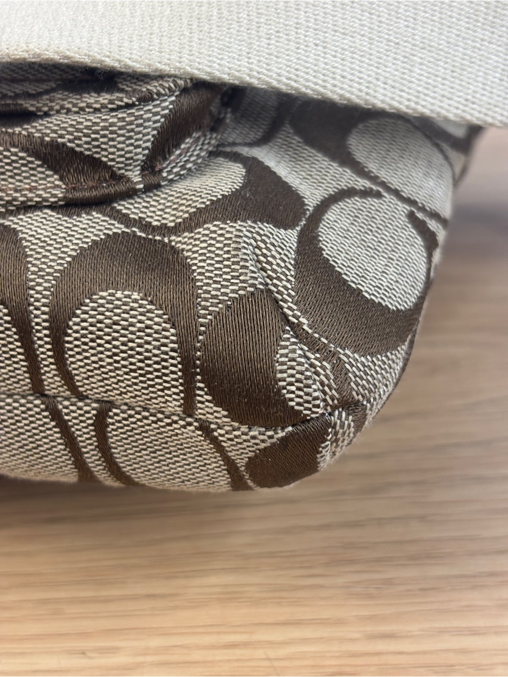 Y2K Coach Penelope Signature Canvas Swingpack Crossbody Brown Patent Trim - Picture 10 of 11